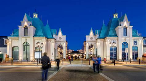 mcarthurglen outlets.